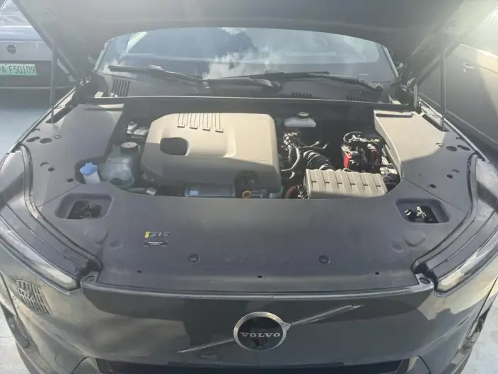 Volvo XC70 2026 Model 4WD Ultra-long Endurance – фото 9