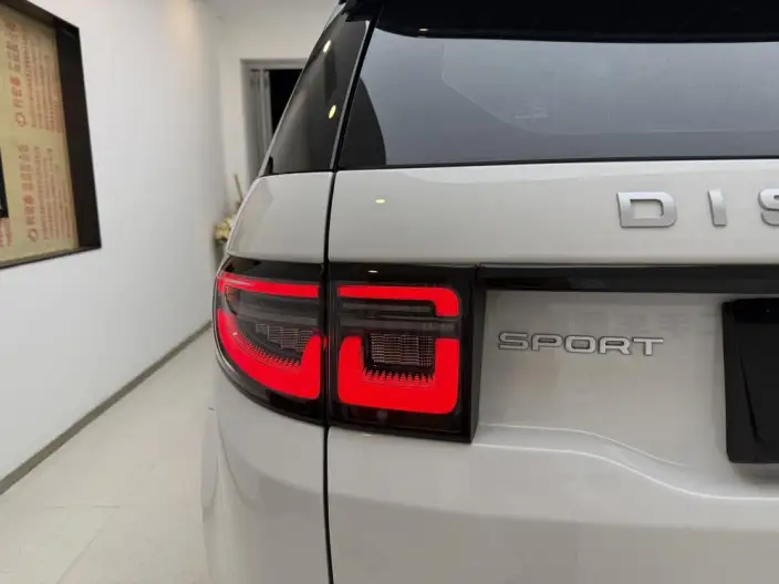 Land Rover Discovery Sport 2024 Model 249PS R-Dynamic SE Performance Technology Edition 5 seat – фото 8