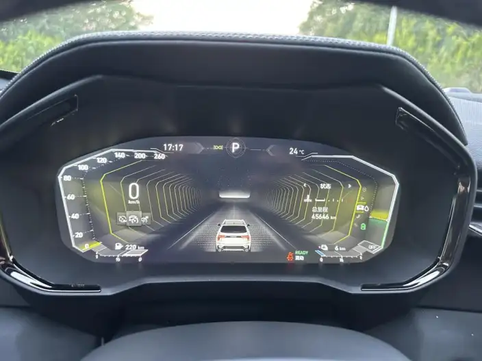 Lynk & Co 01 EM-P 2021 Model 1.5TD PHEV Halo – фото 10