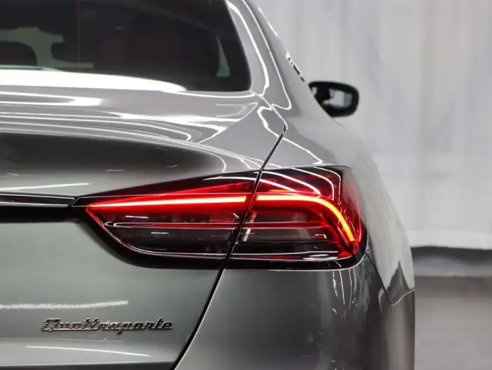 Quattroporte 2021 Model 3.0T Standard Edition – фото 8