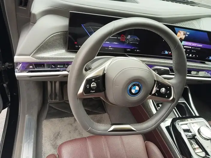 BMW i7 2023 Model xDrive60L Luxury Set – фото 7