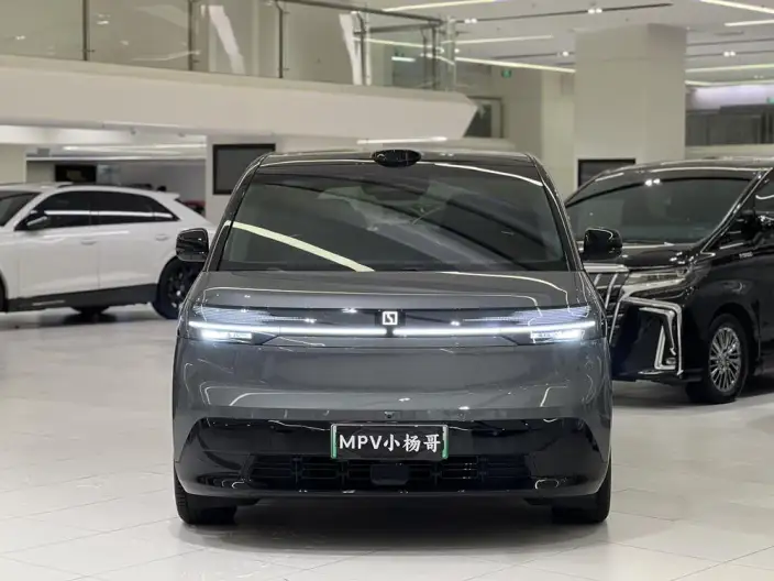 ZEEKR MIX 2025 Model 76kWh Smart Driving Edition