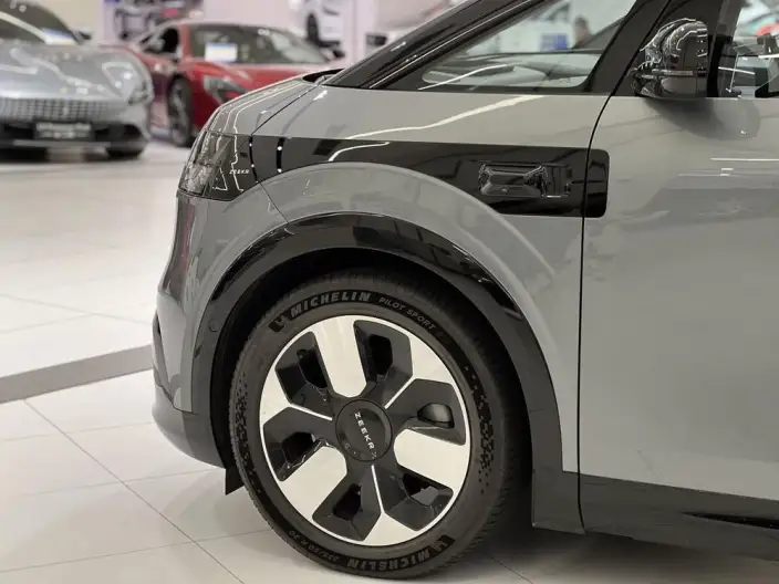 ZEEKR MIX 2025 Model 76kWh Smart Driving Edition