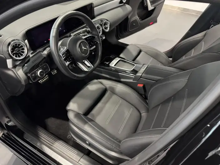 Mercedes-Benz A-Class AMG 2025 Model AMG A 35 L 4MATIC – фото 9