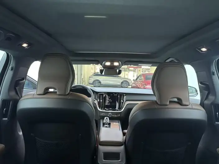 Volvo V60 2024 Model B5 Smart Range Deluxe Edition – фото 10