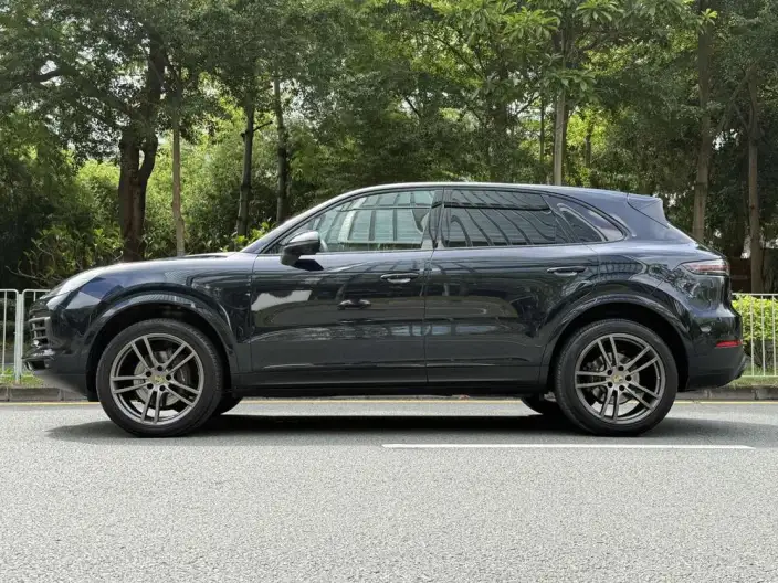 Cayenne 2022 Model Cayenne 3.0T Platinum edition – фото 4