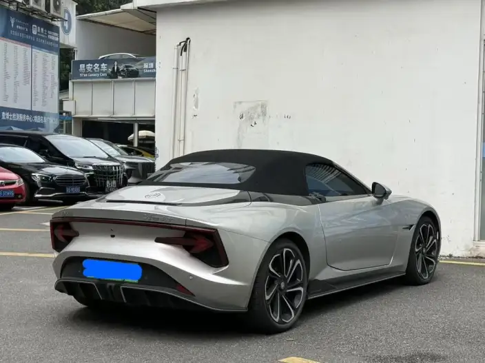 MG Cyberster 2024 Model 520km Legend 4WD Edition – фото 4