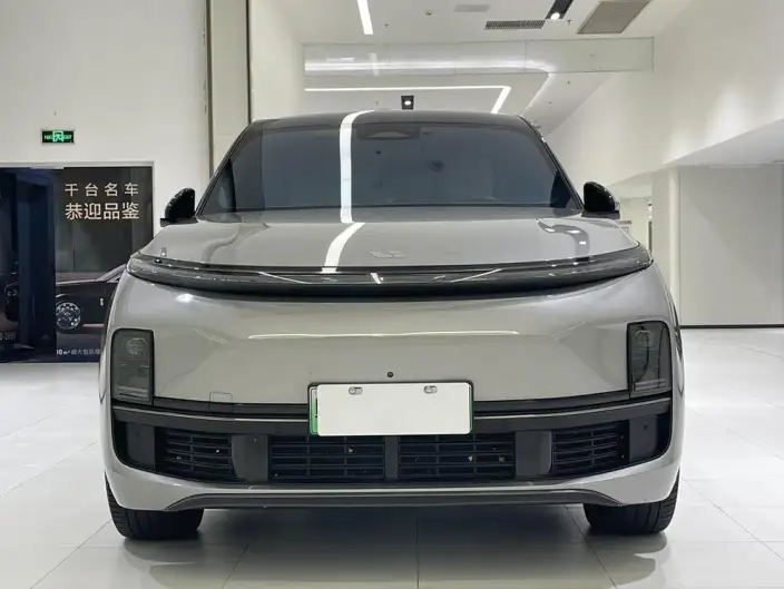 Li Auto L8 2023 Model Pro Edition