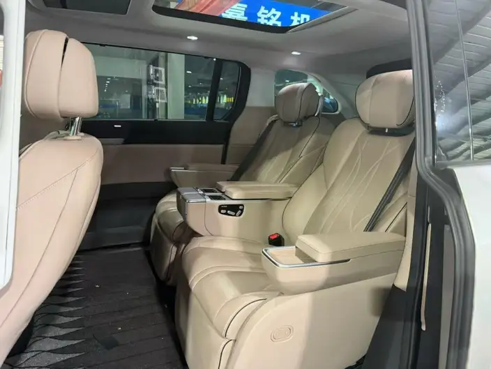 XPeng X9 2024 Model 640 4WD High performance Max – фото 9