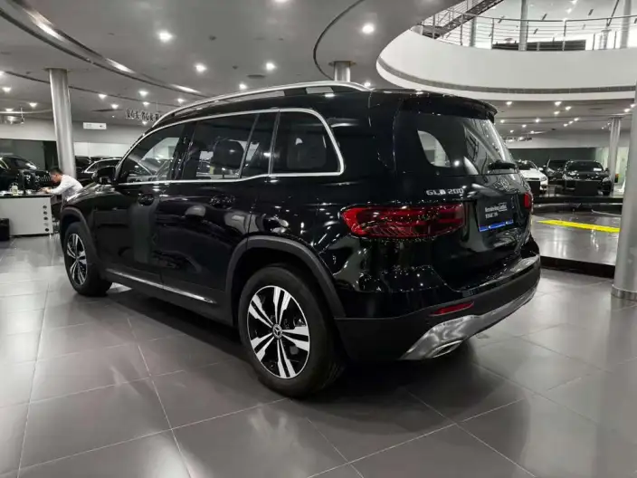Mercedes-Benz GLB 2024 Model GLB 200 Dynamic Model – фото 5