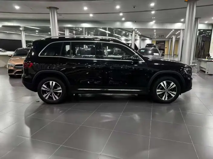 Mercedes-Benz GLB 2024 Model GLB 200 Dynamic Model – фото 8