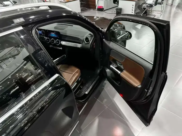 Mercedes-Benz GLB 2024 Model GLB 200 Dynamic Model – фото 9