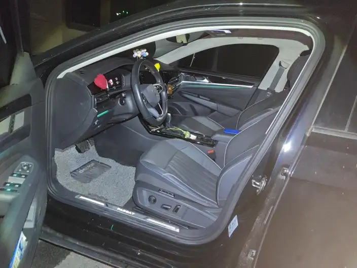 Volkswagen Passat 2023 Model 330TSI Starry sky Premium Edition – фото 10
