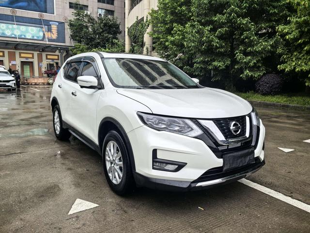Nissan X-Trail 2022 2.0L 2WD SmartLink Premium – фото 3