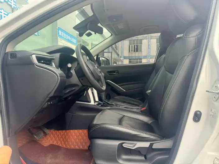 Toyota Corolla Cross 2022 Model 2.0L Pioneer Edition – фото 9