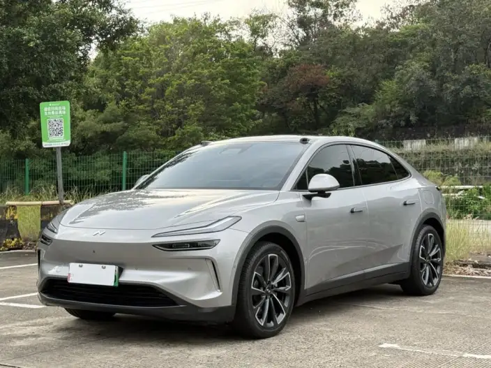 Onvo L60 2024 Model 525km Standard Battery Life 4WD Edition – фото 1