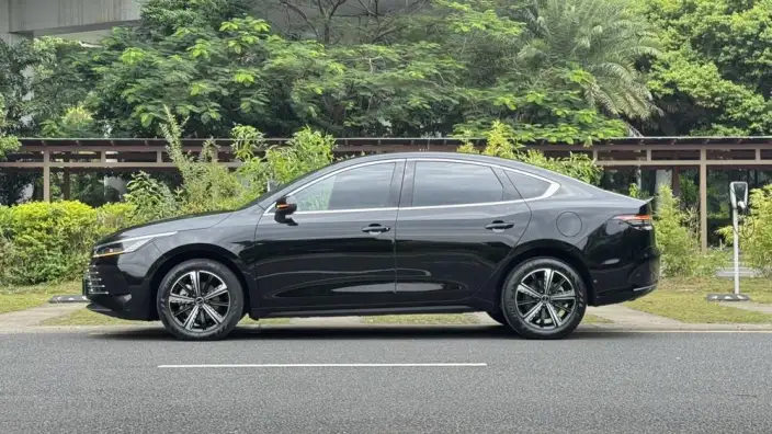 BYD Destroyer 05 2024 Model Honor Edition DM-i 120KM Luxury Model