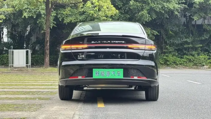 BYD Destroyer 05 2024 Model Honor Edition DM-i 120KM Luxury Model – фото 6