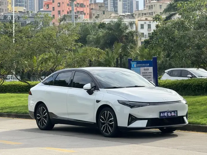 XPeng P5 2022 Model 460E+