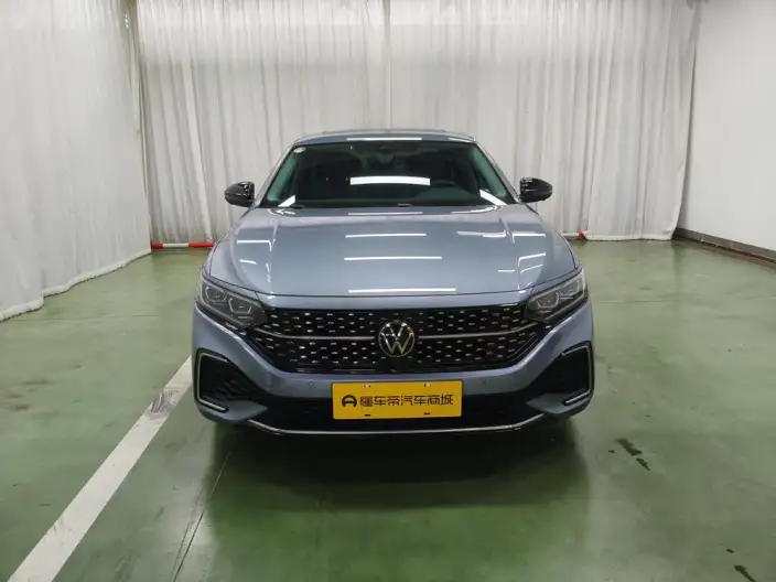 Volkswagen Passat 2023 Model 330TSI Starry sky Premium Edition – фото 2