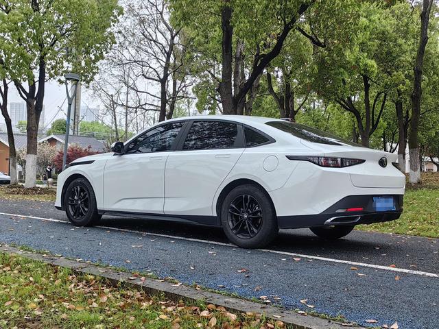 Changan Yida 2023 1.5T GDI Automatic Premium – фото 4