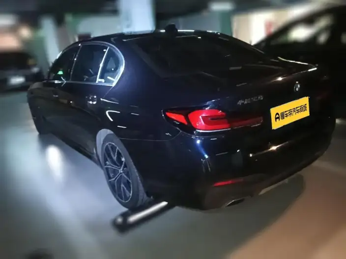 BMW 5 Series 2022 Model Facelift II 530Li Exclusive Model M Sports Set – фото 4