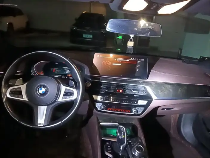 BMW 5 Series 2022 Model Facelift II 530Li Exclusive Model M Sports Set – фото 5