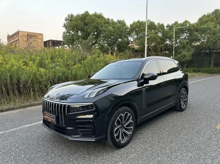 Lynk & Co 09 2024 Model 2.0T 4WD Sports Edition