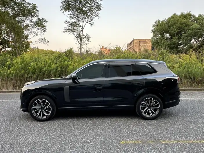 Lynk & Co 09 2024 Model 2.0T 4WD Sports Edition
