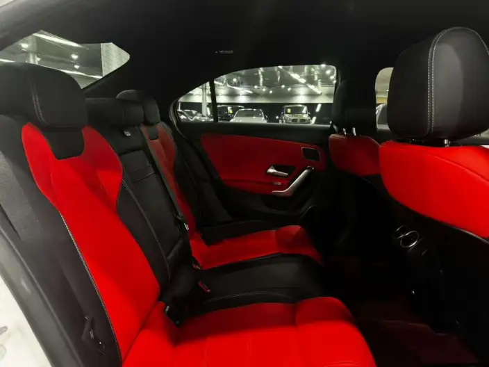 Mercedes-Benz A-Class AMG 2024 Model AMG A 35 L 4MATIC – фото 9