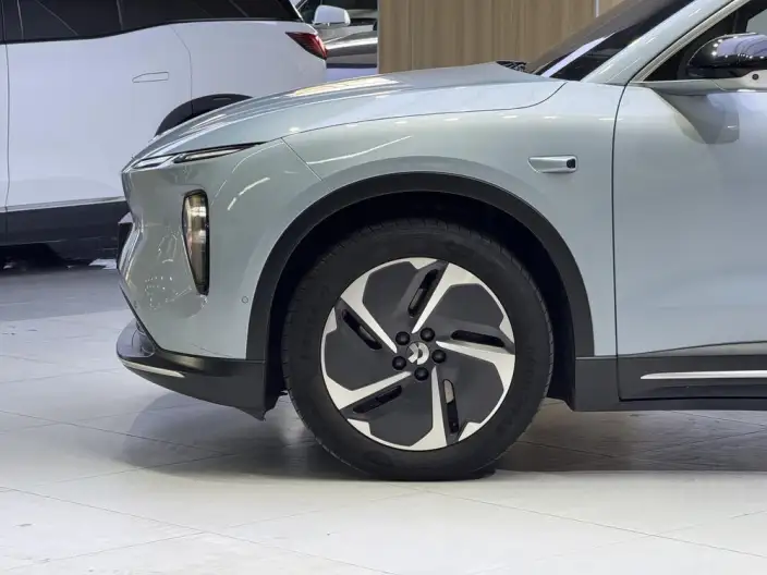 NIO EC6 2024 Model 75kWh – фото 8
