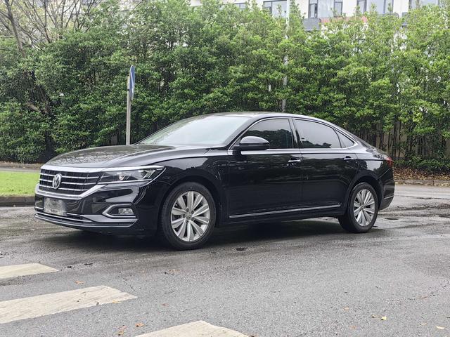 Volkswagen Passat 2019 330TSI Elite China V I – фото 1