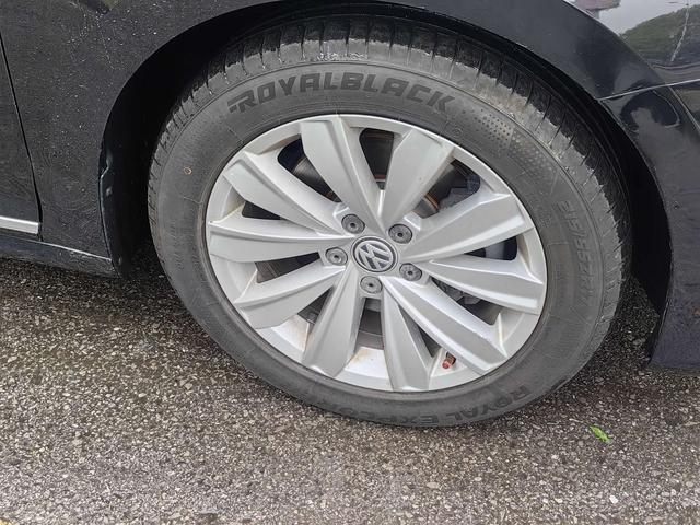 Volkswagen Passat 2019 330TSI Elite China V I – фото 4