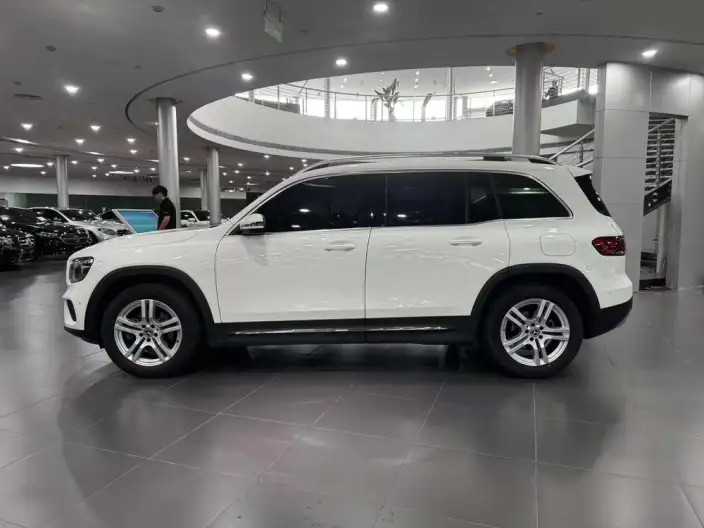 Mercedes-Benz GLB 2023 Model GLB 200 Dynamic Model