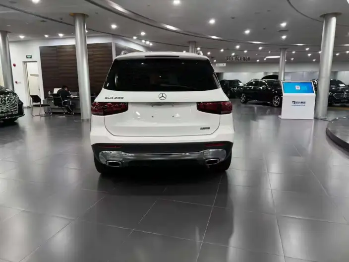 Mercedes-Benz GLB 2023 Model GLB 200 Dynamic Model – фото 6