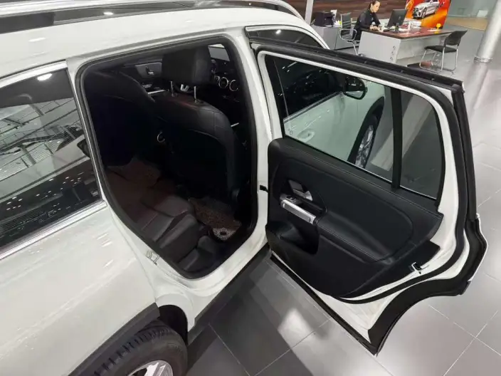 Mercedes-Benz GLB 2023 Model GLB 200 Dynamic Model – фото 9