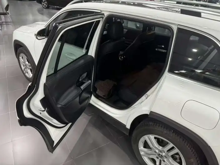 Mercedes-Benz GLB 2023 Model GLB 200 Dynamic Model – фото 10
