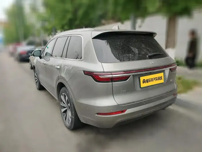 Li Auto ONE 2021 Model Extended Range 6 seat Edition – фото 4