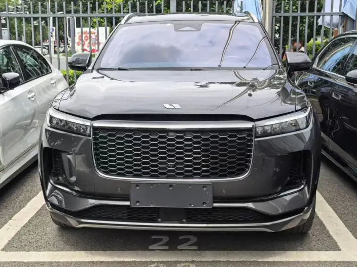 Li Auto ONE 2021 Model Extended Range 6 seat Edition – фото 2