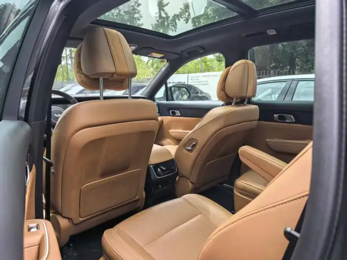 Li Auto ONE 2021 Model Extended Range 6 seat Edition – фото 10