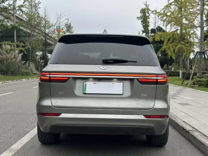Li Auto ONE 2021 Model Extended Range 6 seat Edition – фото 6