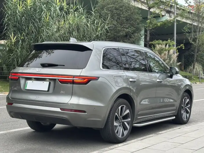Li Auto ONE 2021 Model Extended Range 6 seat Edition – фото 7