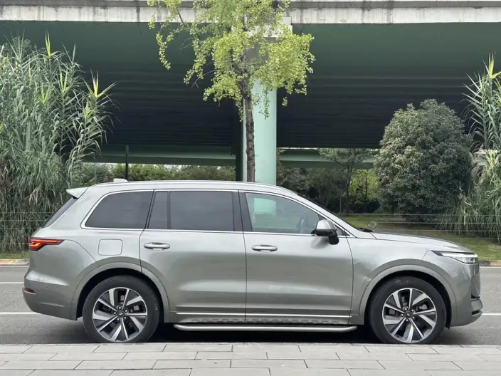Li Auto ONE 2021 Model Extended Range 6 seat Edition – фото 8