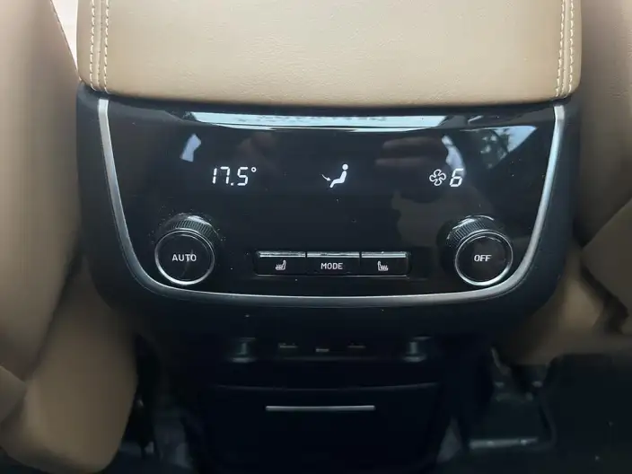 Li Auto ONE 2021 Model Extended Range 6 seat Edition – фото 9