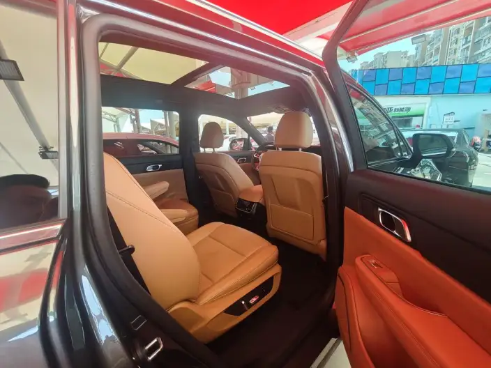 Li Auto ONE 2020 Model Extended Range 6 seat Edition – фото 10