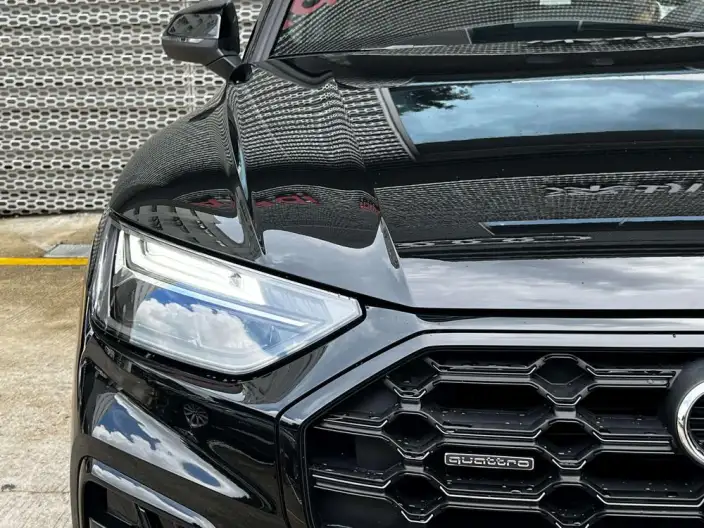 Audi Q5L 2025 Model quattro 45th Anniversary Collector Edition Edition 40TFSI Luxury Dynamic Model – фото 9
