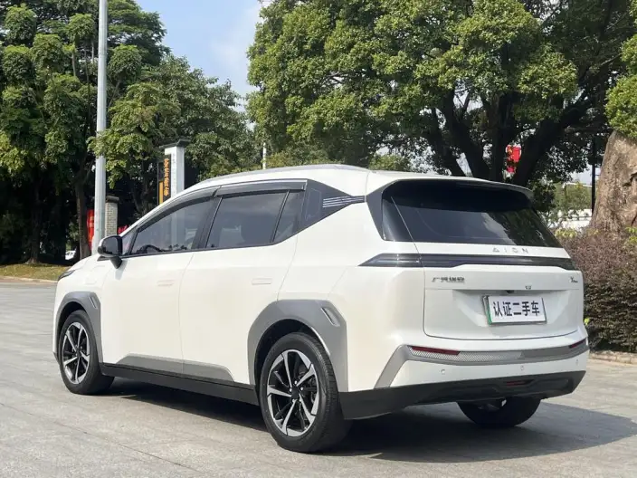 AION Y 2023 Model Plus 510 Lexiang Edition – фото 4