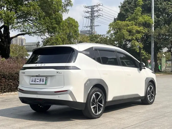AION Y 2023 Model Plus 510 Lexiang Edition – фото 6