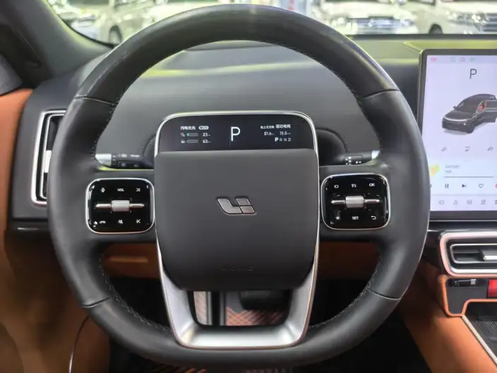 Li Auto L8 2024 Model Max Edition – фото 7