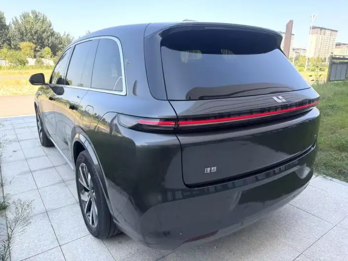 Li Auto L8 2024 Model Pro Edition